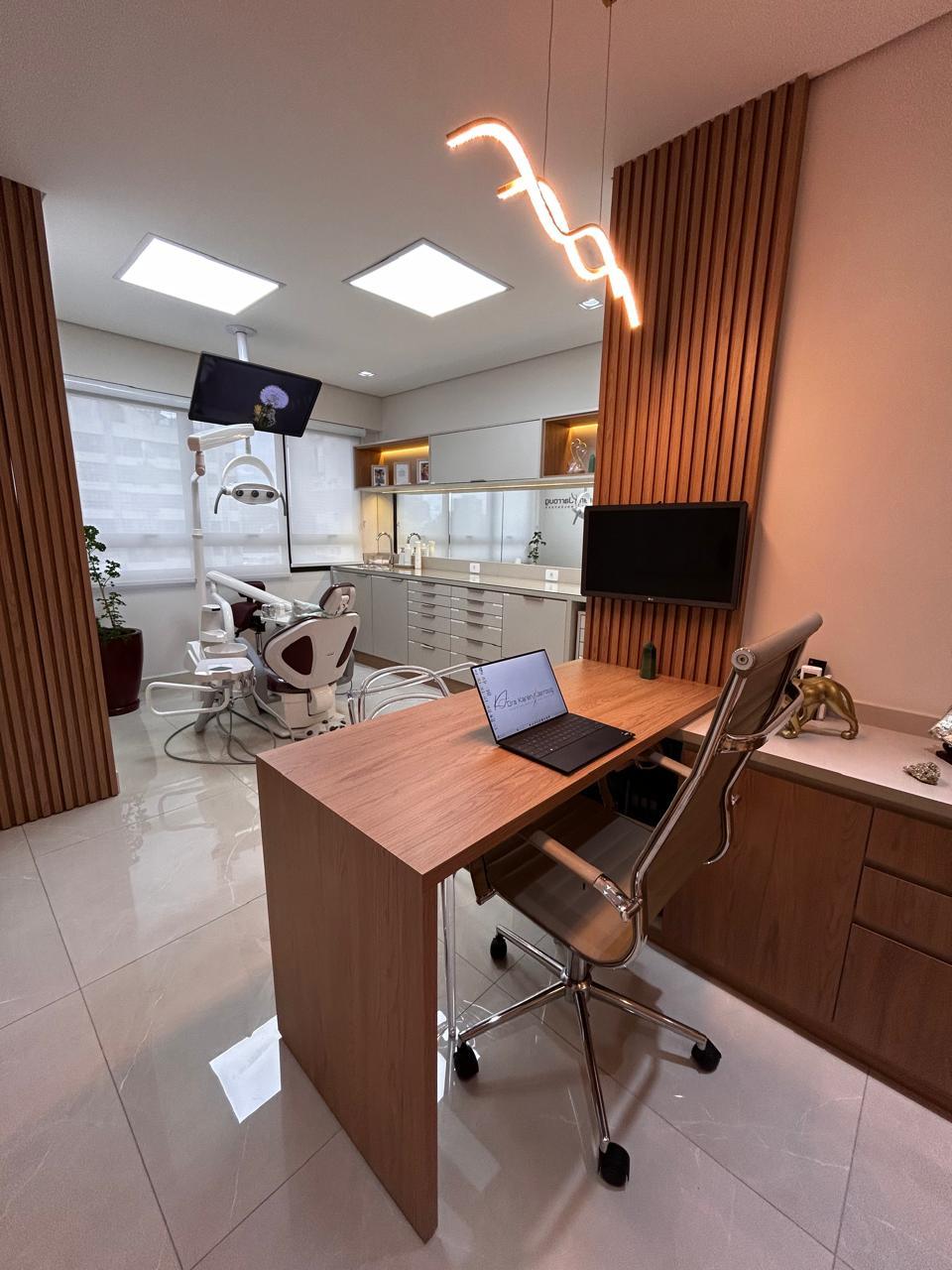 Karen Jarroug Odontologia Holística — imagem 1